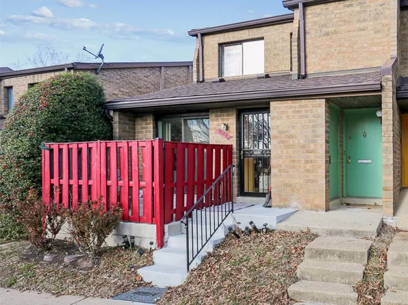 3166 Berry Rd NE #27, Washington, DC 20018