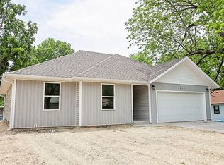 2416 E Atlantic St, Springfield, MO 65803