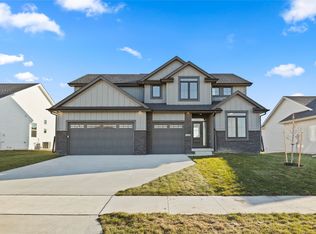 1425 NW Steven St, Waukee, IA 50263