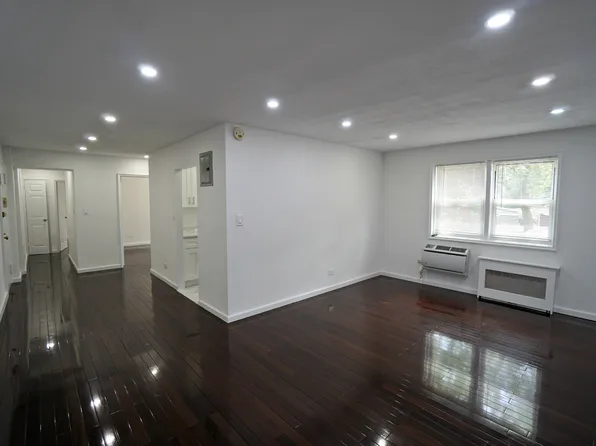 66-92 Selfridge Street 1B image 2 of 17