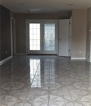 2nd image of 14 Hamilton Dr