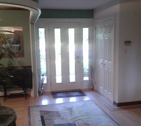 3rd image of 8 Bristol Ct