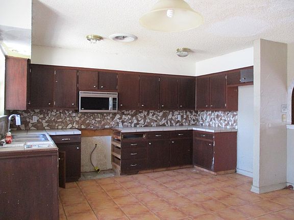 2nd image of 5011 Buffalo Ave