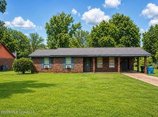 206 Mississippi Ave, Grenada, MS 38901