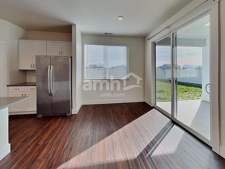 9357 Clancey Ct — Photo 5
