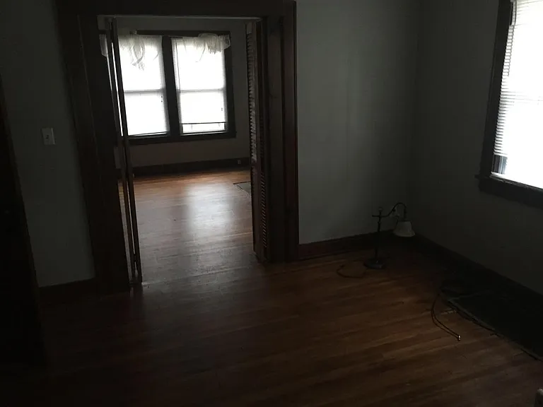 17 E Como Ave — Photo 3