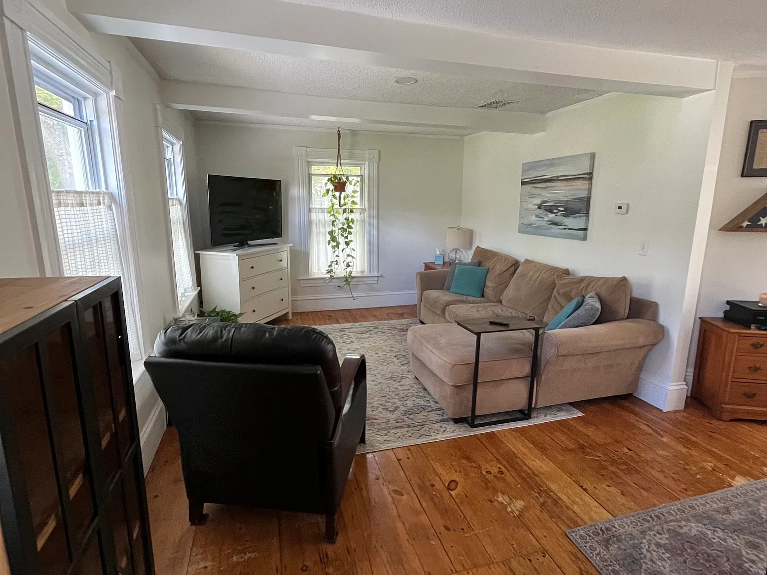 3 bed, $2,750 — Photo 1