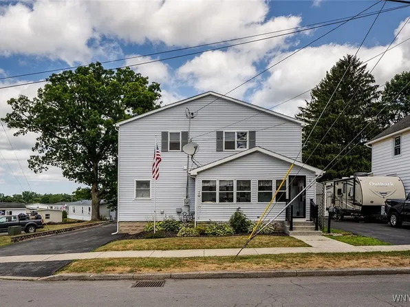 15 Indianola Ave, Akron, NY 14001