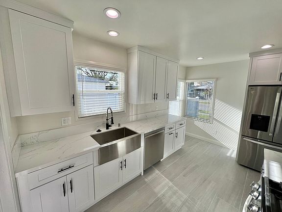 5th image of 5858 E Gossamer St