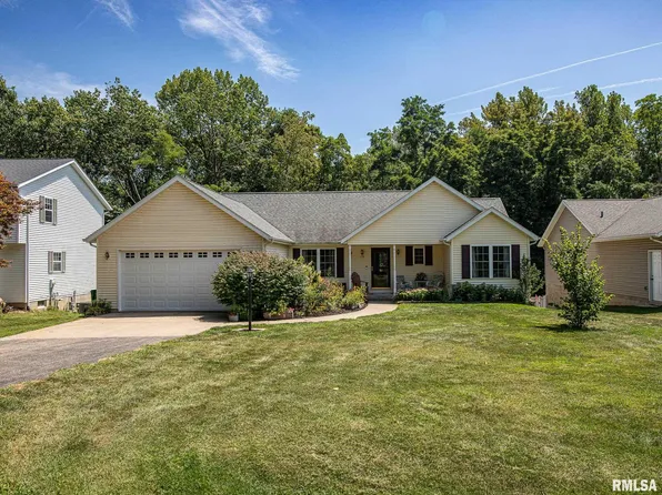 1118 N Country Ln, Peoria, IL 61604