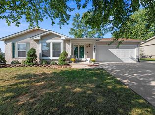17 Park Charles Blvd N, Saint Peters, MO 63376