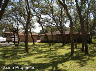 306 Spanishwoods Dr, Rockport, TX 78382
