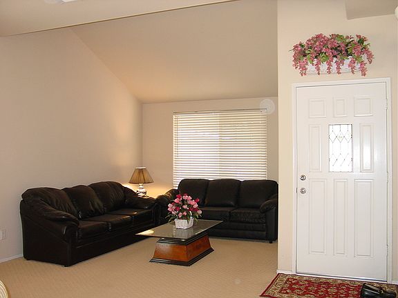 4th image of 16731 Parthenia St Unit 3