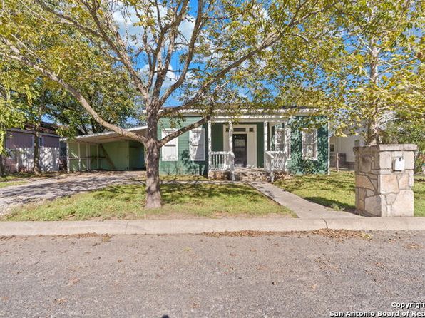 114 Short St
