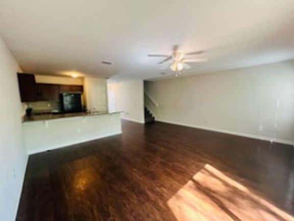 3rd image of 7145 Timmerman Ln