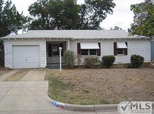 3268 Aurora St, Haltom City, TX 76117