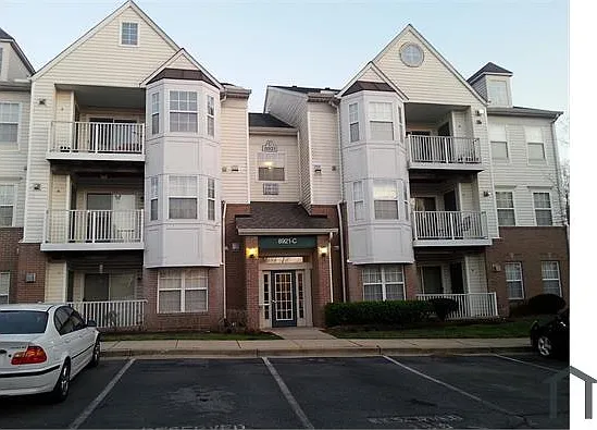 8921 Town Center Cir #201