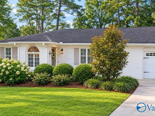 162 Azalea Dr, Gadsden, AL 35901