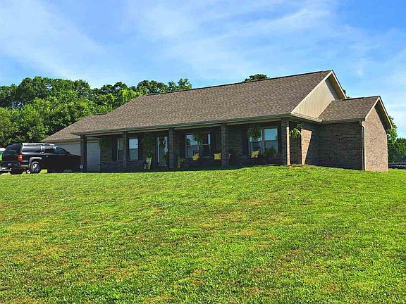 3rd image of 1008 Southwind Cir