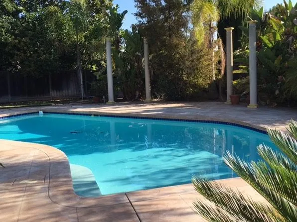 19363 Brockton Ln, Saratoga, CA 95070