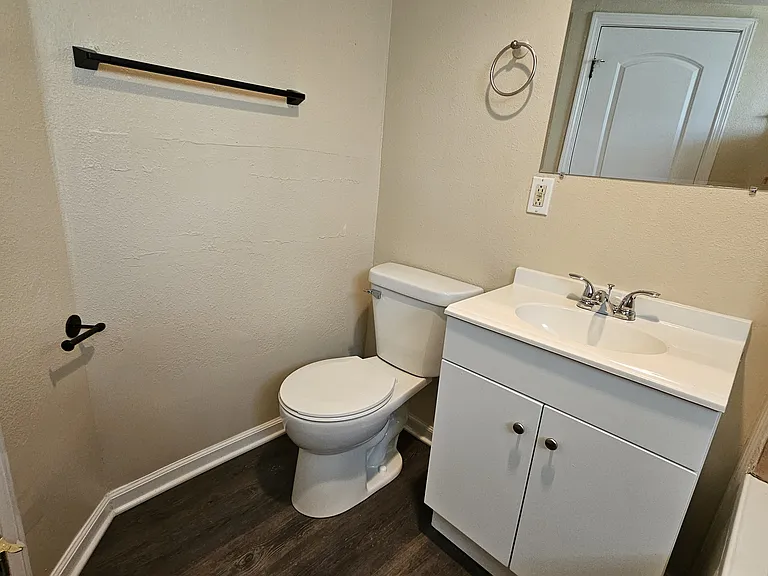 3147 Cleveland Ave — Photo 43