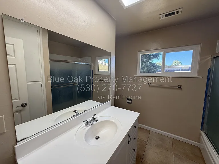 172 Connors Ave — Photo 11