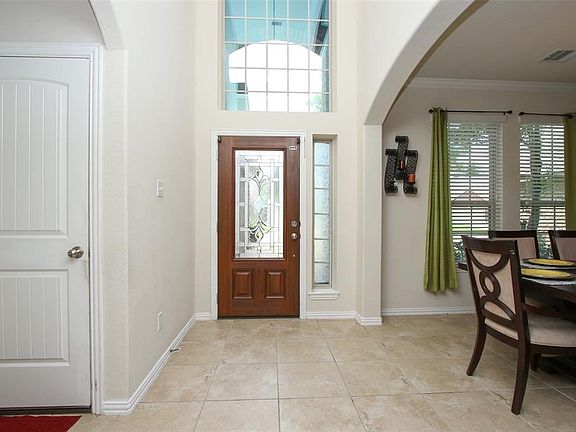 4th image of 19727 Amber Village Ln