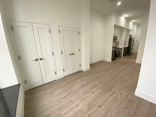 Rented by Nest Seekers International | media 26