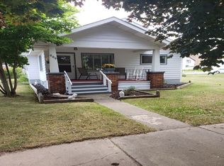 509 W Minckler St, Iron River, MI 49935