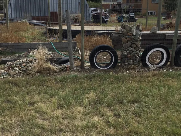 Johnson St, Toston, MT 59643