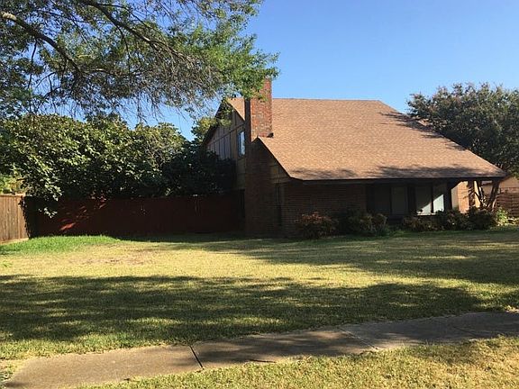 5th image of 2629 Charter Oak Dr
