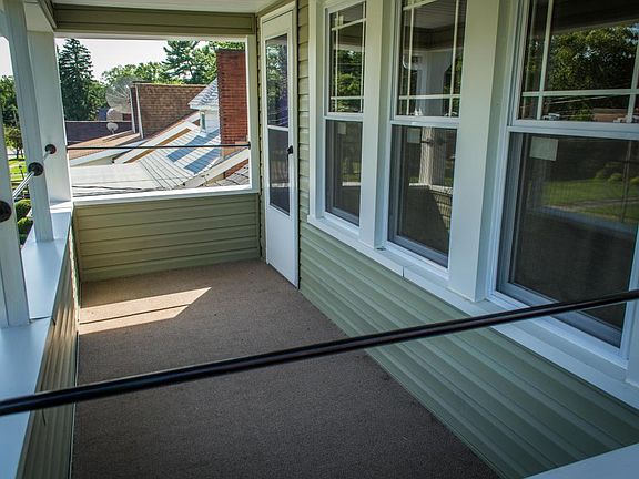 2nd image of 866 Canfield Rd #B