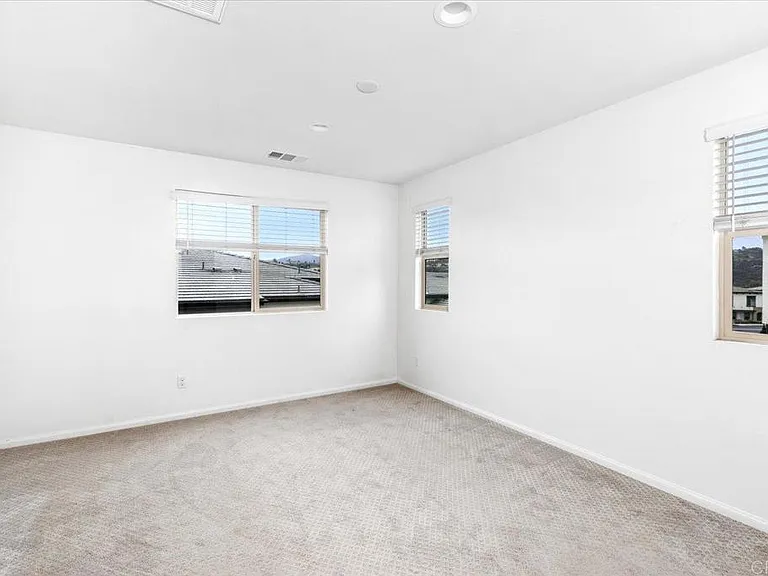 2472 Solara Ln — Photo 12