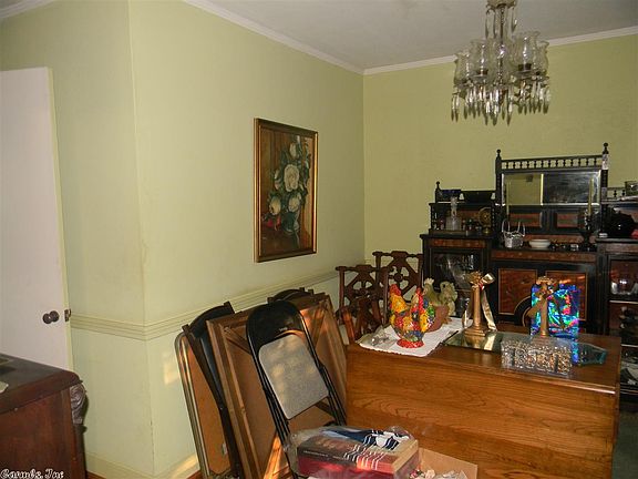 5th image of 715 W 30th Ave