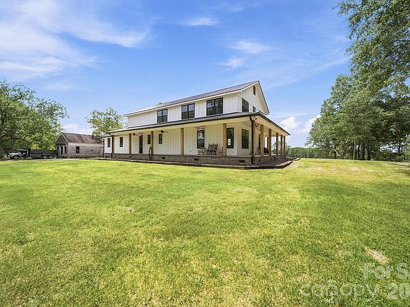 4th image of 1726B Old Cheraw Hwy