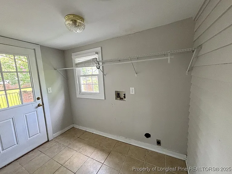 1516 Fort Bragg Rd #A — Photo 8