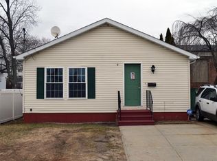 107 Russo St, Providence, RI 02904