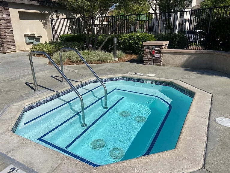 44011 Rivo Ct — Photo 33
