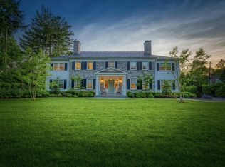 83 Brookside Dr, Manhasset, NY 11030