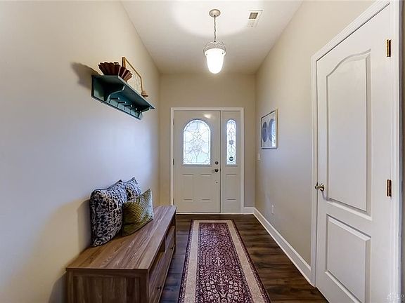 2nd image of 1635 Primrose Ln