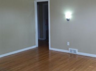 23051 Parklawn St, Oak Park, MI