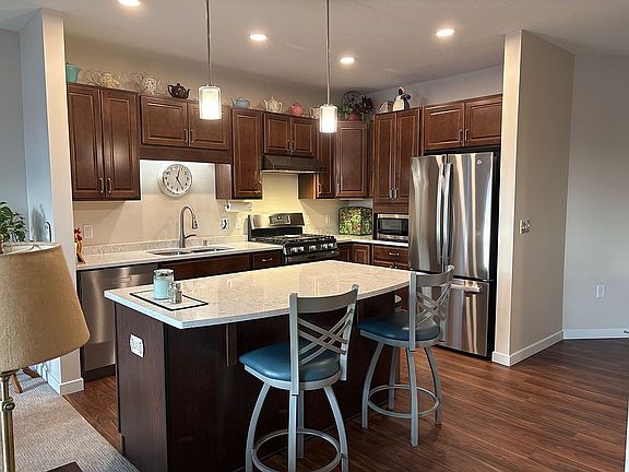 2nd image of 1948 Wayzata Blvd W #113