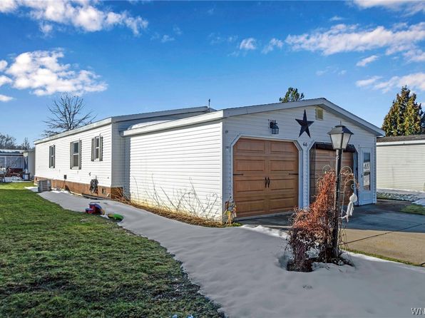 Mobile Home with Garage