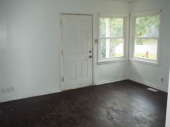 3rd image of 1021 N 9th St