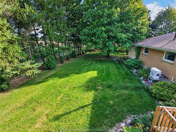 5th image of 10156 Longwoods Rd