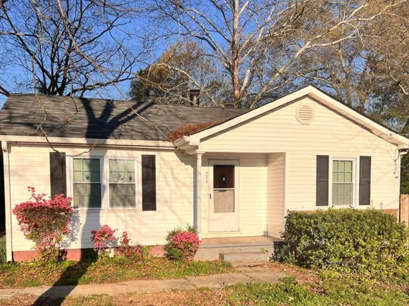 4579 Ernest Dr, Forest Park, GA 30297