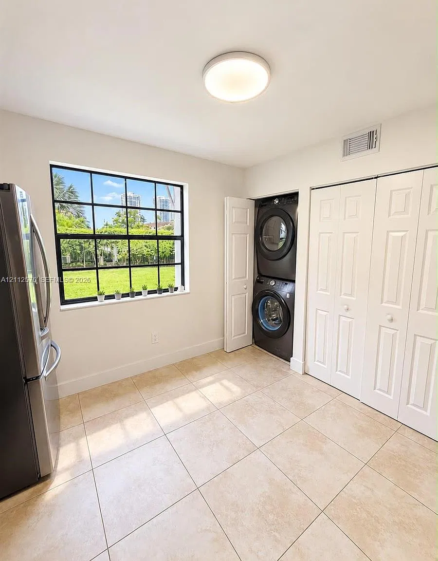 3552 Magellan Cir — Photo 4