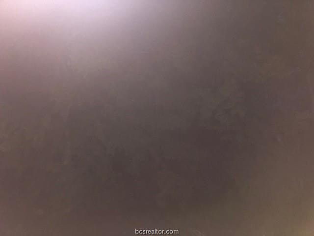 2nd image of 2513 Lakewood Dr