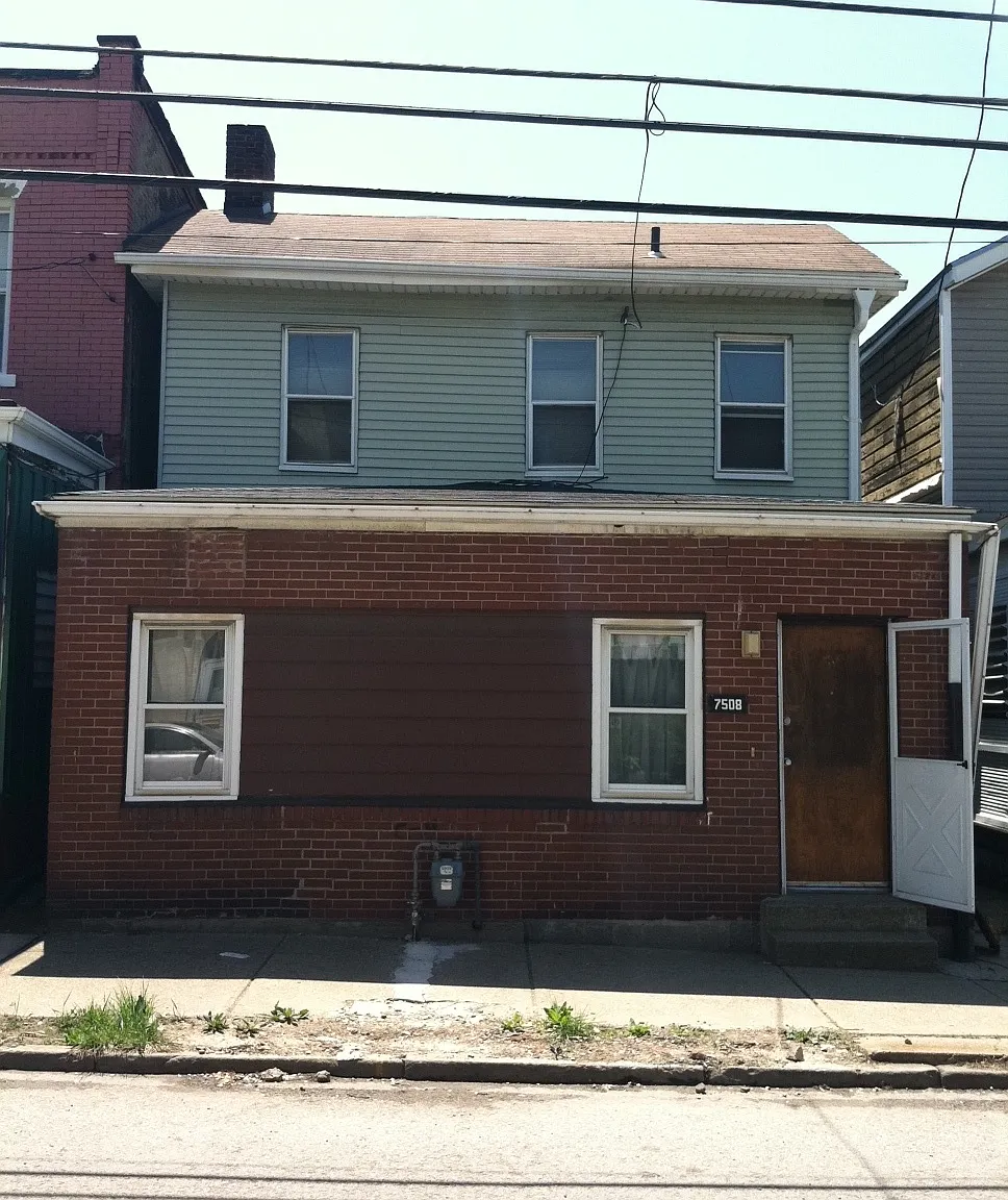 4 bed, 1612 sqft, $150 — Photo 1
