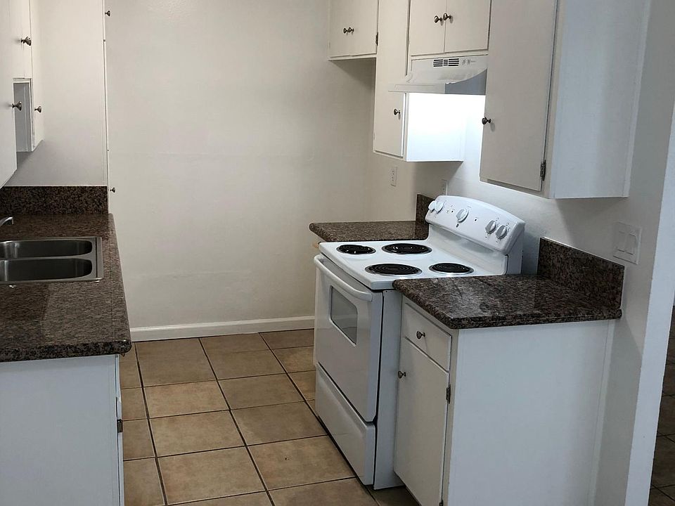 1st image of 4029 44th St APT 3